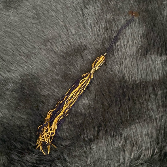 Navy and yellow gold suction cup tassel - Picture 1 of 10